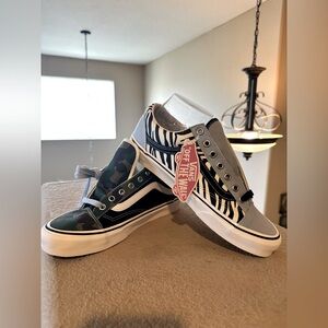 Unisex Vans Style 36 mismatch animal/camo style